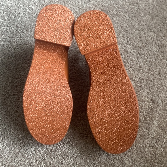 SHEIN Rust Brown Clogs - Picture 8 of 8